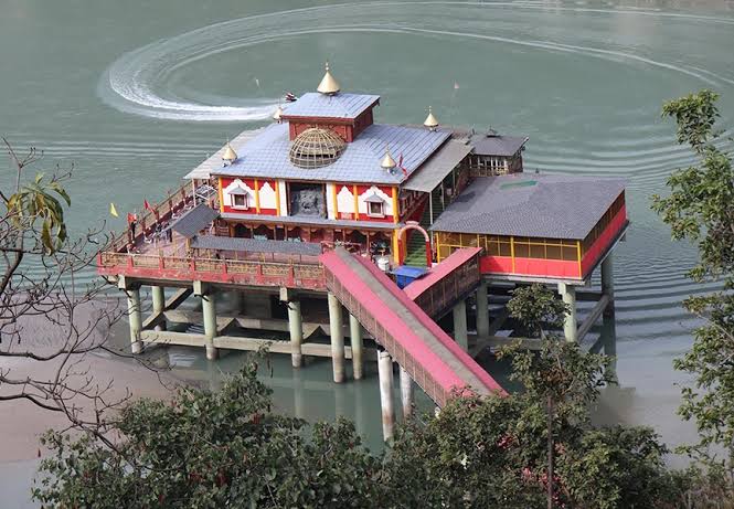 dhari devi tample